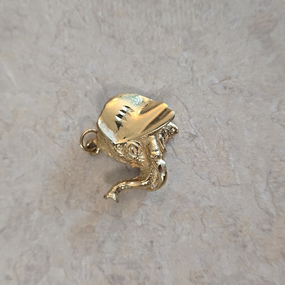 Necklace charm gold elephant